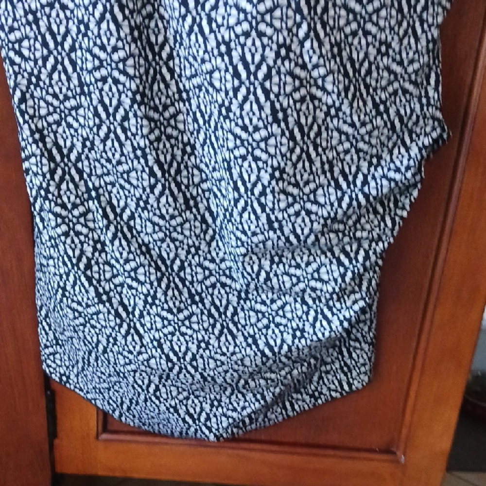 L.L. Bean Black One-piece Bathing Suit - Picture 4 of 16